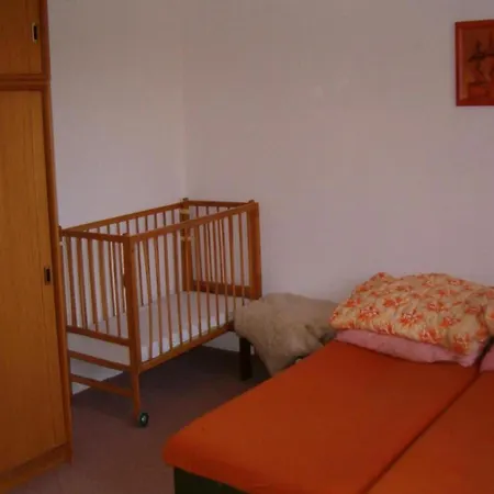 Townhouse In Bechyn With Private Pool וילה *