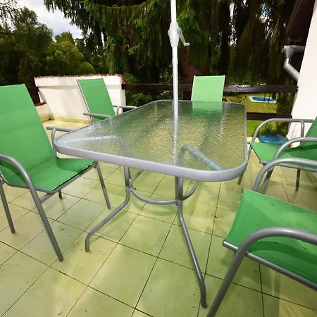 Villa Townhouse In Bechyn With Private Pool Bechyně