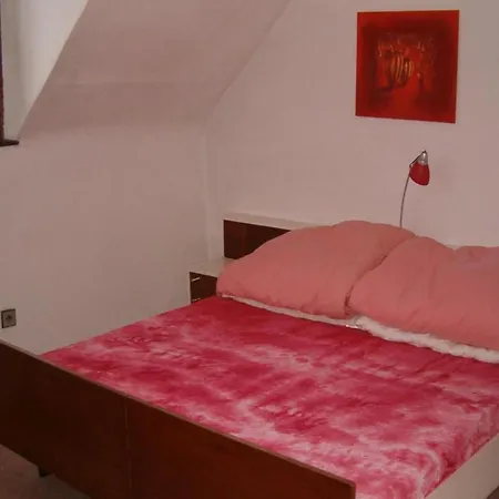 Townhouse In With Private Pool * Bechyně