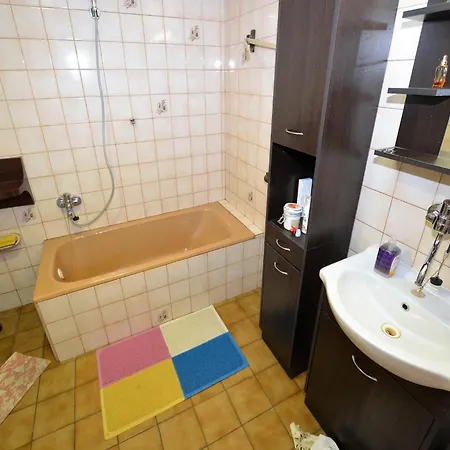 ヴィラ Townhouse In With Private Pool Bechyně
